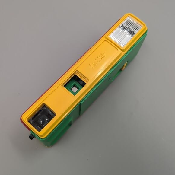 VTG M&M’s “SMILE Multicolored Camera Chocolate Candies Le Clic Film W/BAG - Picture 4 of 7